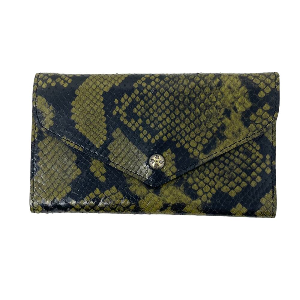NWOT Patricia Nash Cori Leather Envelope Wallet - Olive Python